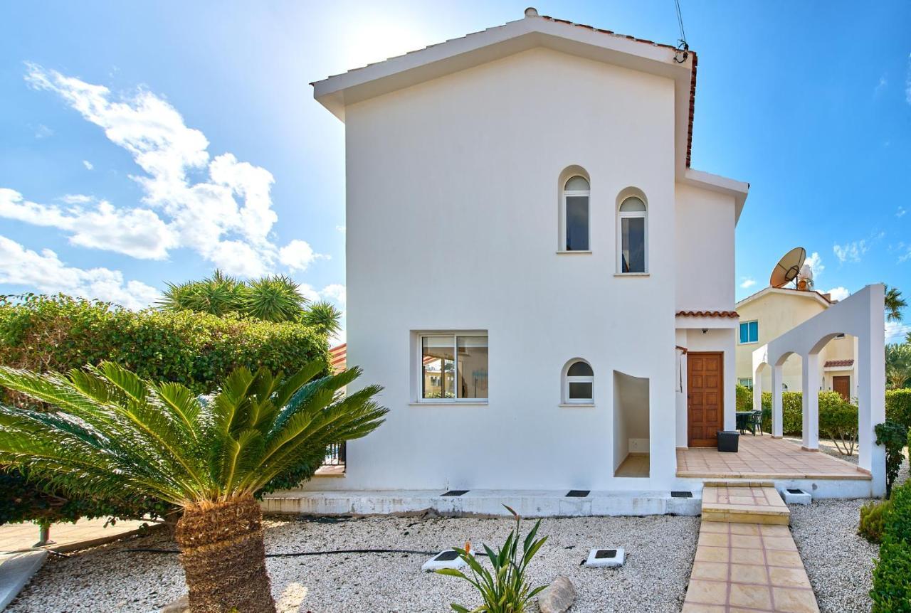 Villa Shiva By Ezoria Villas Coral Bay Exterior photo